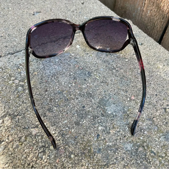 JCP Women’s Sunglasses Marbled Colors Black Pink Purple - Picture 6 of 6